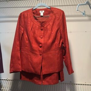 Monroe and main size 12 skirt suit never worn! Dark orange